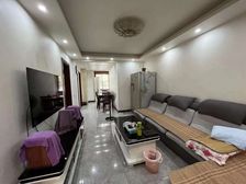 一楼送30平双天井 2房改3房 精装修 拎包入住 近地铁