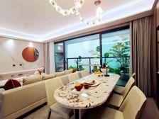 特惠工抵!现房带车位 龙湖天街旁 精装四房带地暖 随时看