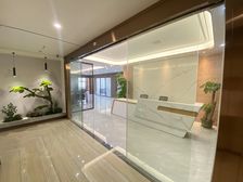 国企大楼360平 精装修带家具 租金含税 户型方正 随时看房