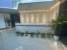 地铁口联发广场 200平4加1格局 东南朝向舒适办公 免费看