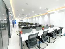 曼哈顿兴业大厦200平4房间,精装落地窗,1号线燕庄地铁口