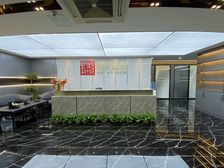 地铁口 高层看见 视野开阔 正对电梯口 精装修带家具 随时看