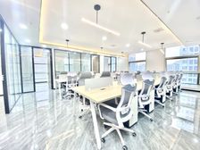 4号线清江西路!中大君悦旁丨6隔断26工位 双面采光无加时费