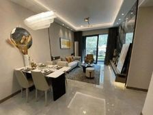 品秀星樾 送车位 急售 包税费 南向 中层 价格可谈