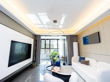 新出 现房 2卫 售楼部的价格 房东诚心出售 看房电联