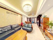 金茂府 一线临湖品质住宅 车库通地鐵 优质圈层相伴 看房方便