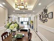 南北通透+豪华装修+拎包入住+满五税少+送产权车位+看房方便