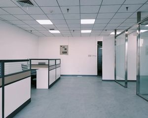 特价房 中关村 1+1大厦 132平 税少 电梯口展示面佳