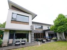 湖畔佳苑 370平5居 南向精装修