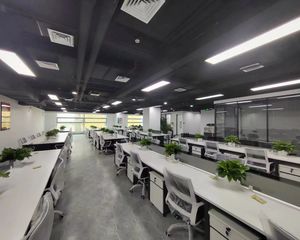 西三环 国际财经中心 出售580平 东南向 各付各税 有钥匙