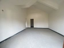 汽博保利高尔夫独栋 花园400平 房子实得700 位置还可以