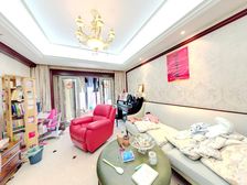 朗琴湾花园别墅花园小区,2室2厅2卫南北通户型.有固定车位