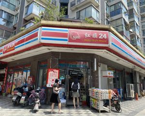 租金220元每平!转角5000户小区门口,产权清晰无抵押成熟