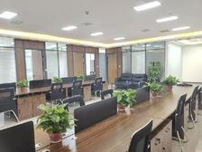 高铁站旁 升龙广场230平 精装办公4个办公室 拎包办公
