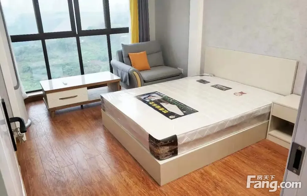 鸳鸯 三号线 融科金开中心 月光之城 聚信美家居 押一付一