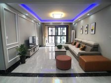 璞真园 127.32平3居 南北向精装修 方便看房。