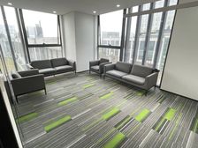 宝德云谷225平4加1格局25个工位,精装修带家具,手慢无。