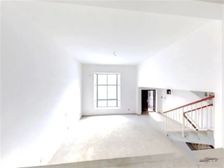 苏建花园城联排别墅 位置好 户型方正 带院子 毛胚 带地下室