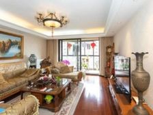 品质小区,中间位置,送车位,户型正气,满五 税费少,接受置换