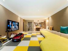 新出 挑空一楼送花园 南北通透大三房 豪装90万 前方无遮挡