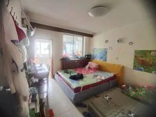 燕山小区 三室 客厅好用 就卖 无记录可落户文化东路