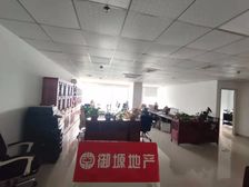 中信城市时代 158平 独立空调 户型方正 办公家具齐全