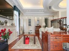 在寂静中品味!在喧闹中生活!双公园环绕此房深情并茂!品质小区