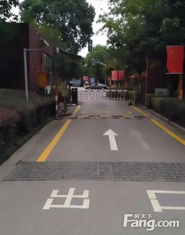 小区相关图