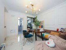 成山路地铁口 此房户型方正,采光刺眼,拎包入住,业主诚心出售