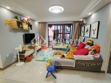 地铁口 次新社区 电梯精装三房格局 朝南采光好 位置安静