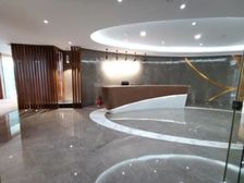 罗湖地标 京基100大厦 高层豪装1000平带家私 地铁口