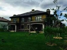 北辰红橡树 双拼东边户 院500 1层老人房 8米挑空客厅