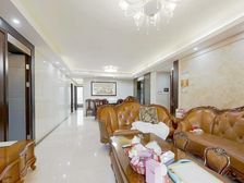 急出 嘉裕公馆 四房 装修保养好 开发商统一装修