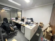 龙子湖 正商府广场 电梯口141平 现代装修 朝湖观景