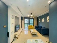 新装修两房 即买即住 近地铁出行方便 全明户型 接受置换。