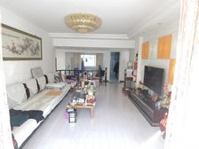 莱茵春天新出1楼带院通透大三室小区就此一套