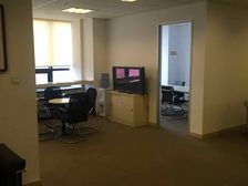 亚运村 远大中心 800平精装修,使用率高,交通便利