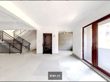 (店长推荐)新海景花园联排别墅,位置优越,全新白坯,有钥匙