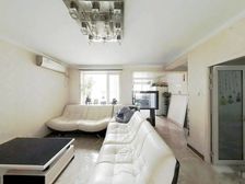 南北通透 精装修 中间楼层 拎包入住带20平左右地下室