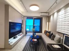 保利东湾 88平精装 世纪莲旁 繁华商圈 南北通透一线江景房