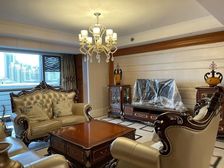 房东缺钱急售 海珀兰庭豪装四房 双地铁口 红谷滩中心地段