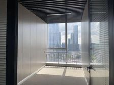 甲级写字楼320平现特价招租,地铁口上盖物业,先到先得