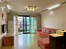 新上!急售好房 花园小区 带产权车位 送储藏室 南北向简装修