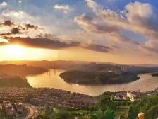 420万,礼嘉之巅丶华侨城,头排临江全玻璃幕墙大平层,