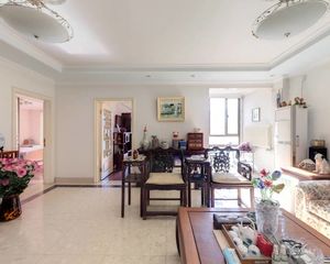 东直门东中公寓 3室2厅 南 北挨着东方银座和保利剧院