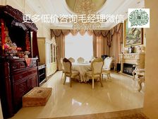 本房为双拼东边套,优点是不靠路,花园大花园集中!看房随时