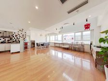 首开幸福广场净高2.8米 南向大面宽两层复式 布局宽敞明亮