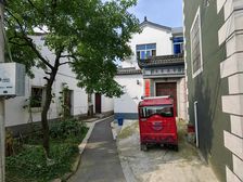 东山小镰仓旁,独门独院,197.5平,138万