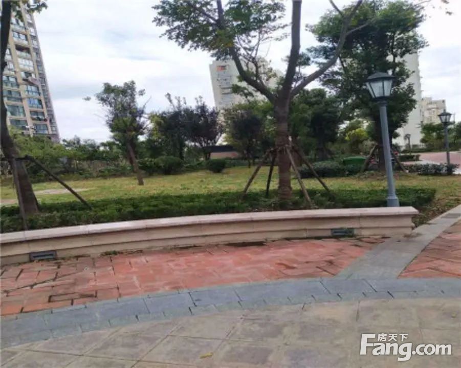 小区相关图