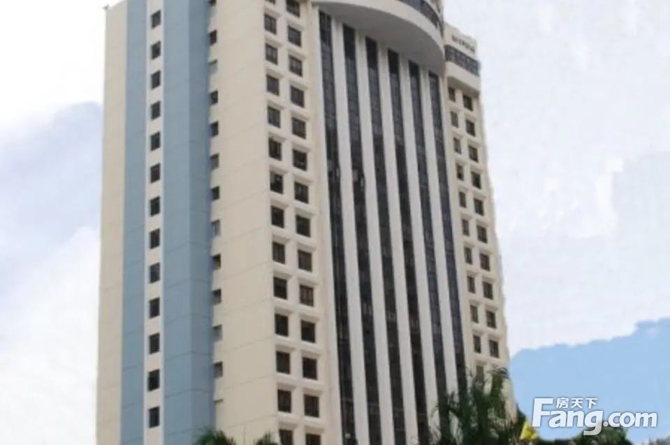 罗湖大剧院地铁口湖北宝丰大厦面积62㎡一863㎡出租